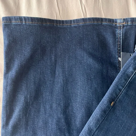 Universal Thread Dark Indigo Flare Jeans - Picture 12 of 16